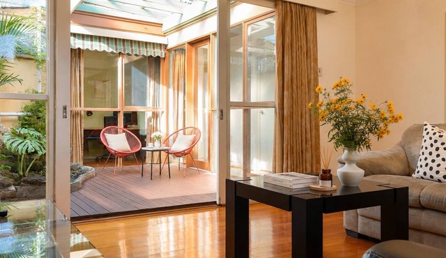 Spacious 5BR Family Home | 3-Min Walk to train | Free parking | Pet friendly in Mount Waverley