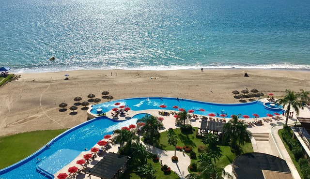 Spectacular View! Oceanfront Condo at the Grand Venetian in Puerto Vallarta