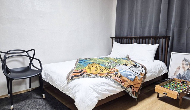 STAY IN NORTH SEOUL) 2nd floor of a detached house with a terrace