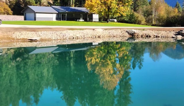 Streamside Reflections-Quiet Home-Private Pond- Superior, MT in Superior