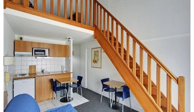 Studio Mezzanine for family of 4 in Les Lilas District