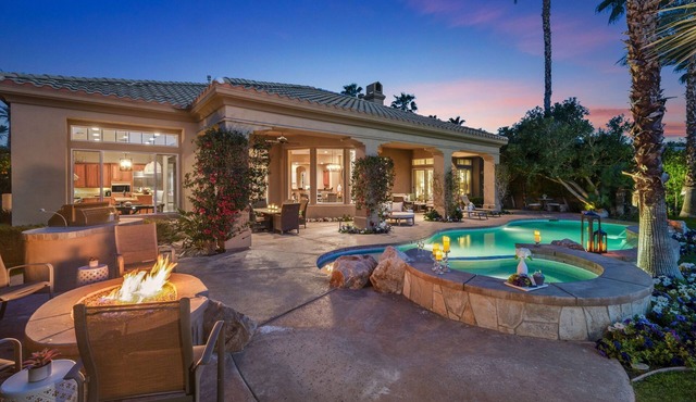 Stunning Villa on the PGA West Golf Course. 5 Min to Festivals