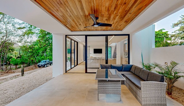 Sun-filled getaway with private pool & large patio- 1 mile to Conchal Beach