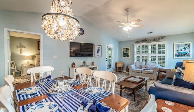 TB 79D Pawelys' Pearl Condo in True Blue Beach Decor Family Friendly 79D