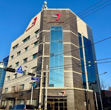 The 7 Business Hotel