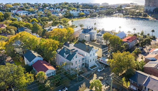 Three Bedroom Apartment in Historic District With Parking!