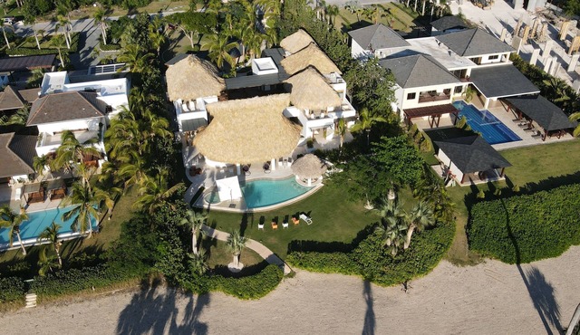 Tropical Golf View Villa. Steps to the ocean with a Gym and Theater-game room. in Punta Cana
