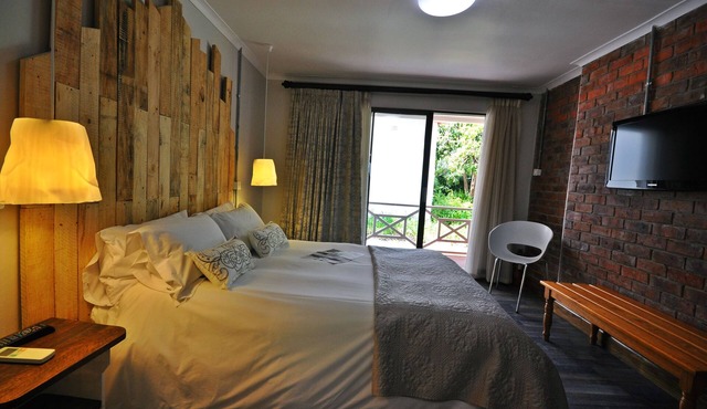 Tsitsikamma Village Inn in Storms River
