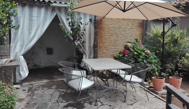 Typical house with garden and veranda in ancient village in BENABBIO - BAGNI DI LUCCA