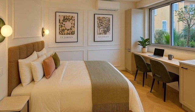 —Unmatched Location , Comfort, AC, Fiber Internet in Monaco