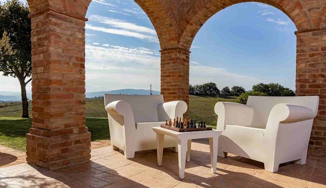 vacation holiday large villa rental italy, tuscany