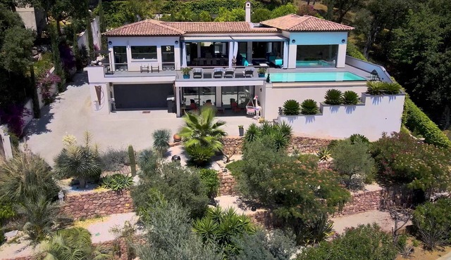 Vaste Demeure D'architecte in Les Adrets-de-l'Estérel