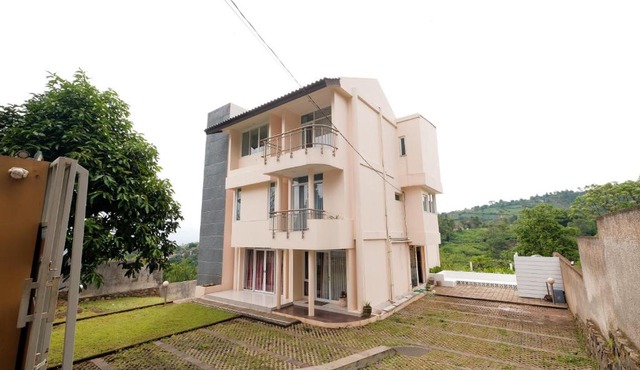 Vila Canda in Cicadas