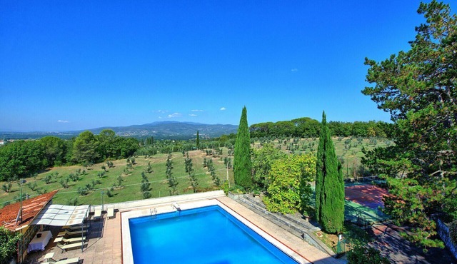 Villa Cuculo - Patrignone ,Tuscany