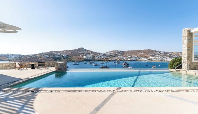 Villa Dame Sea view terrace villa 5 bdrms, WiFi, A/C in enchanting Mykonos