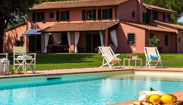 VILLA ELISA