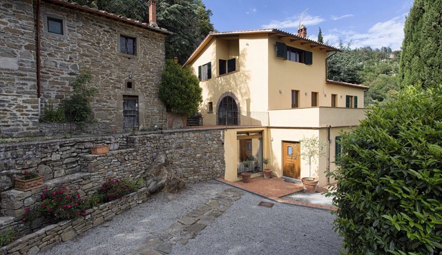 Villa in Torreone with 4 bedrooms sleeps 10