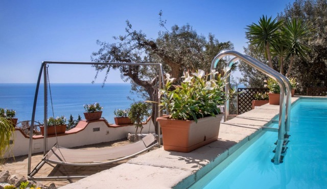 VILLA SOLANGE, PRIVATE POOL NEAR SORRENTO in Nerano