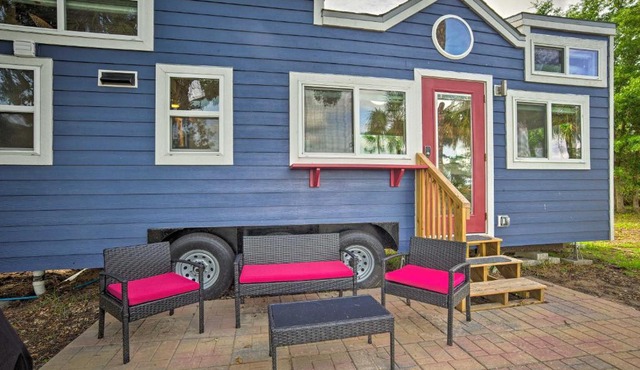 Waterfront Tiny House with Private Dock and Patio! in Savannah