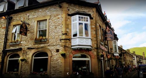 Ye Olde Nags Head in Castleton