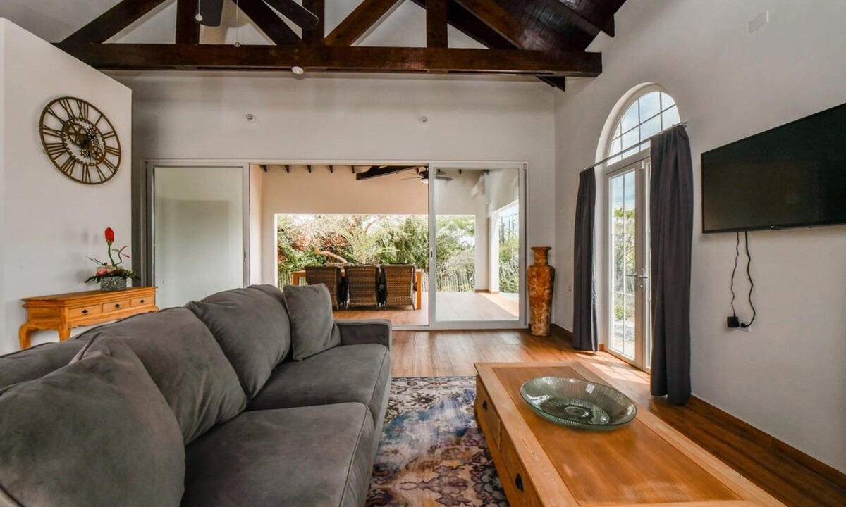 Santa Cruz House | Picaron Villas in Santa Cruz