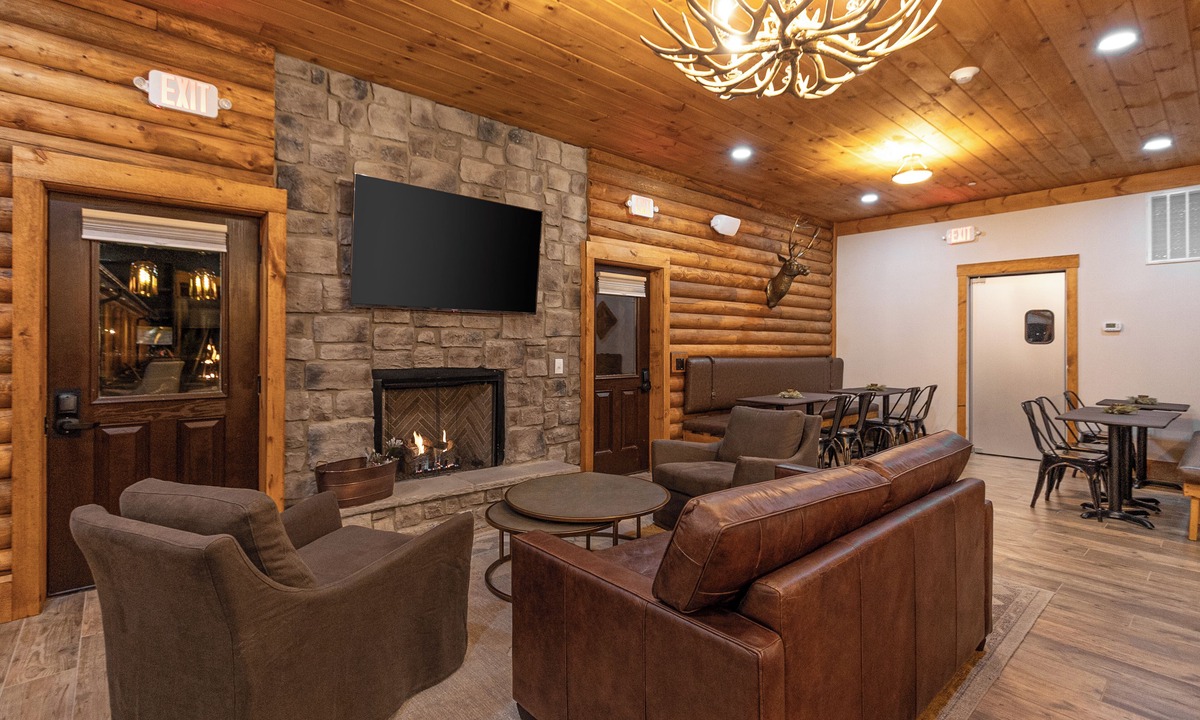 Gatlinburg Hotel | The Timber at Holly Branch