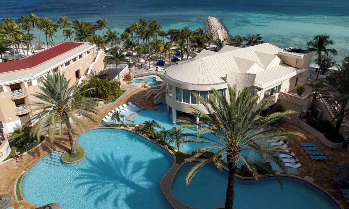 Palm Beach Hotel | This Place Has Everything for a Great Trip! Outdoor Pools, Free Parking!