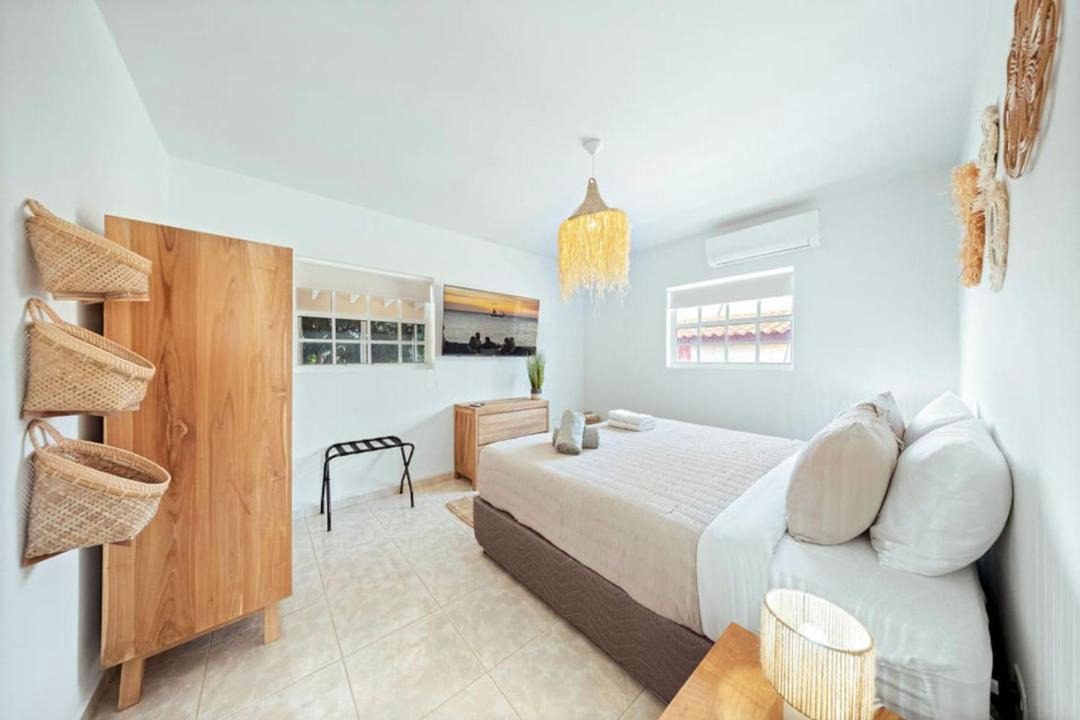 Boroncana House | Mango Villa 3BR with Big Pool by Signature Stays