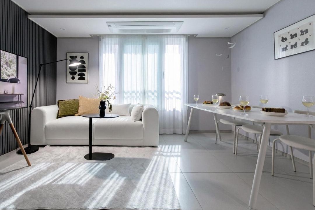 Samyang-dong Villa | Seoul 3R,4B,2BA,All rooms AC, 지하철도보5분, 동대문15분, 명동25분, 이태원,성수,서울역 30분