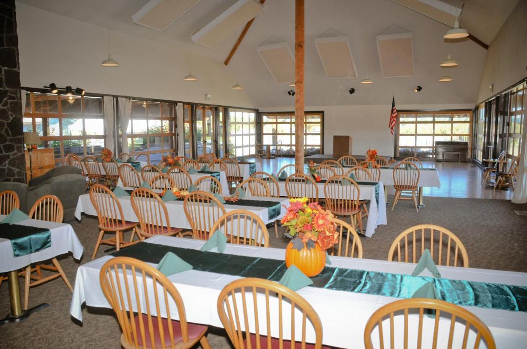 Three Rivers Resort | Bend-Sunriver Camping Resort Two-Bedroom Cabin 5