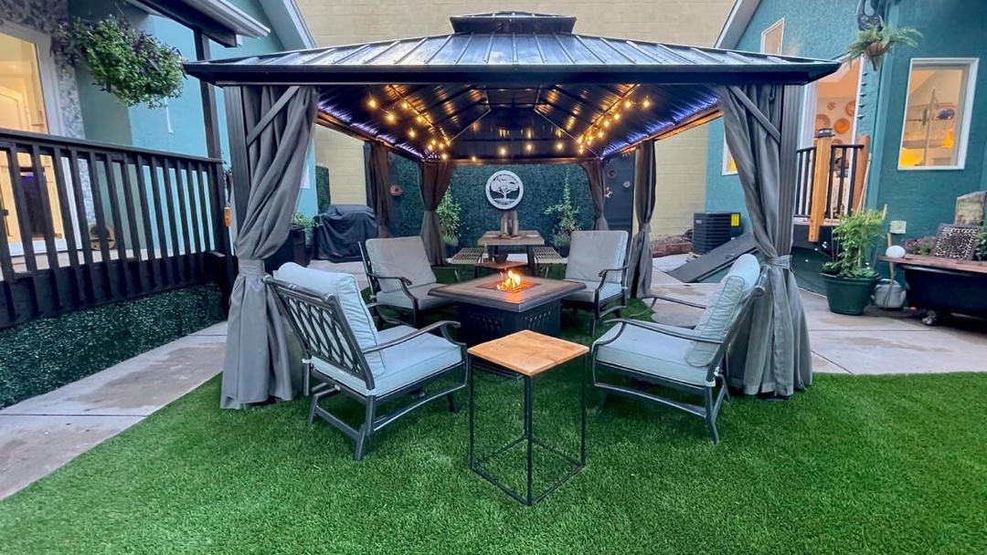 Colorado Springs Villa | Peak Reunion Retreat WiFi Hot Tub AC & Sunshine Villa