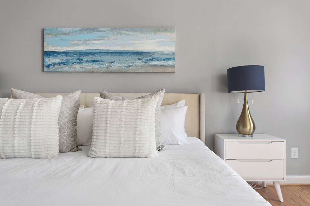 Photo of Bedroom in South of Broad