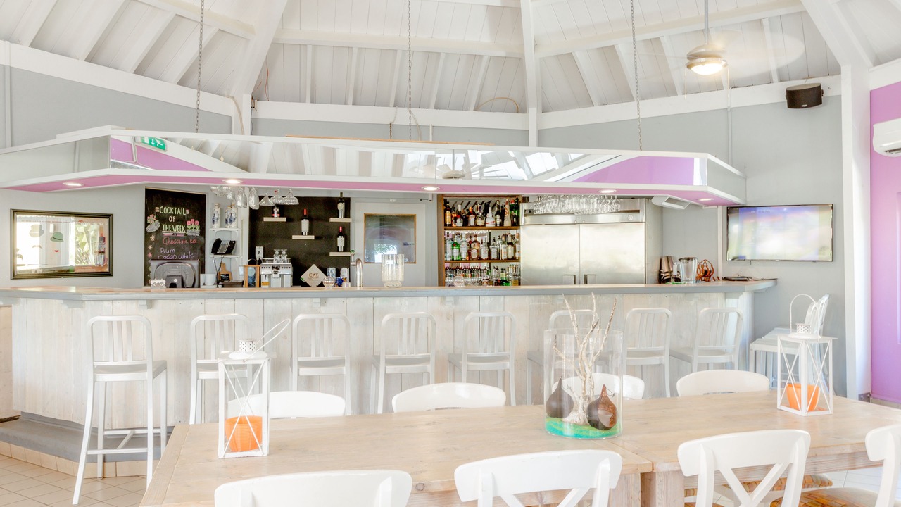 Photo of Others in Oranjestad-West