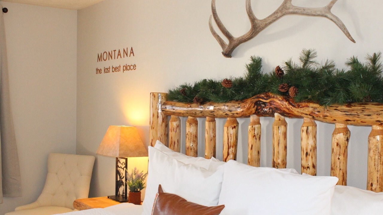 Photo of Bedroom in West Yellowstone