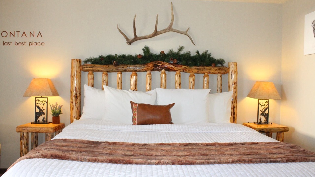 Photo of Bedroom in West Yellowstone
