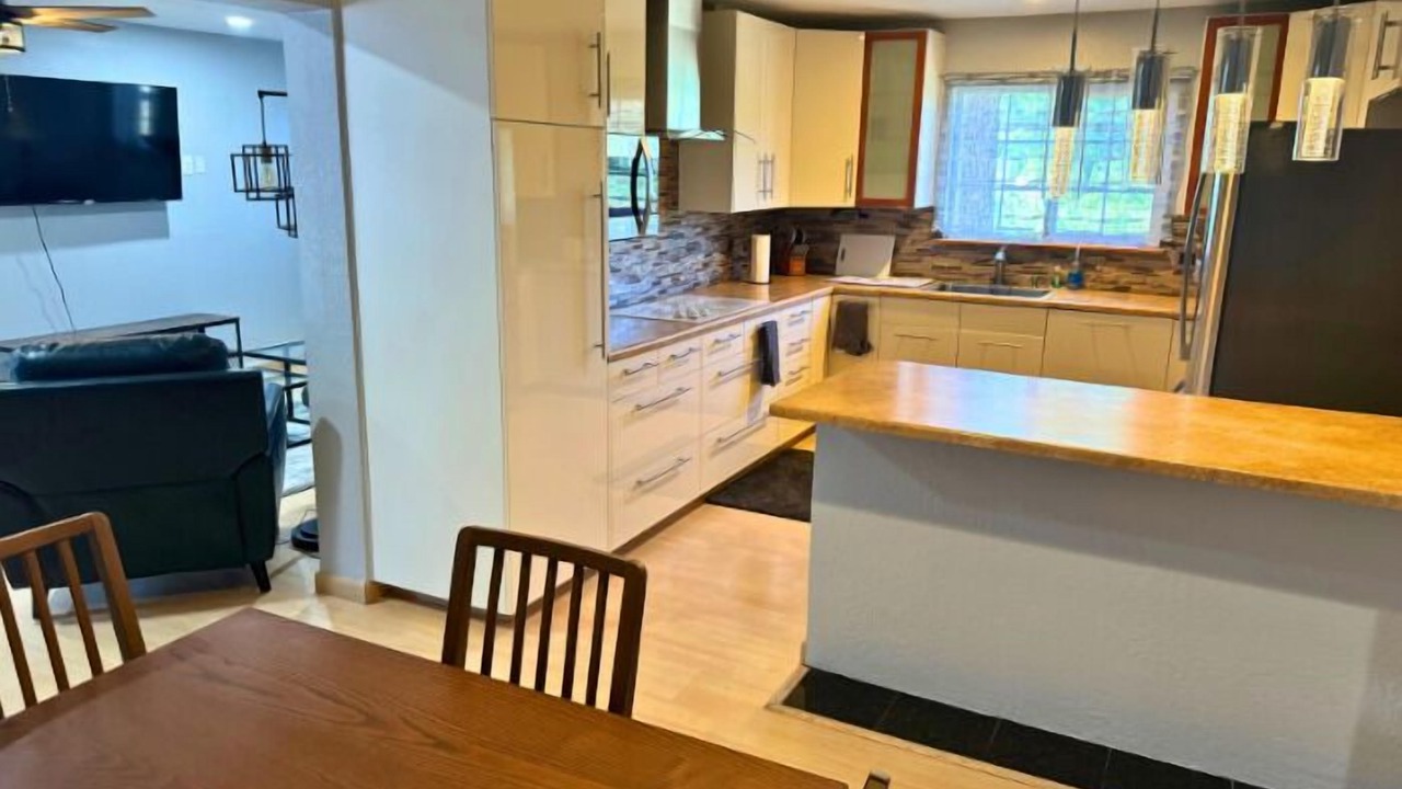 Photo of Kitchen in Lakeside Park