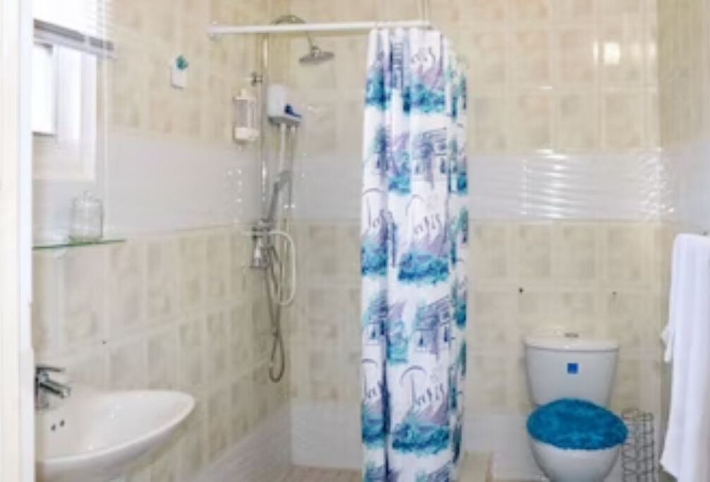 Photo of Bathroom in San Fuego