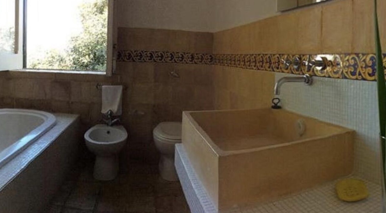 Photo of Bathroom in Marsala