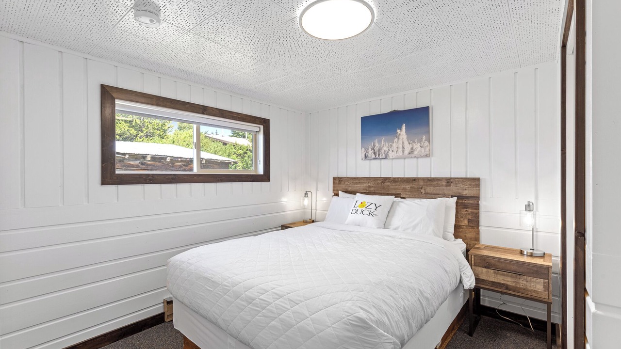 Photo of Bedroom in West Yellowstone