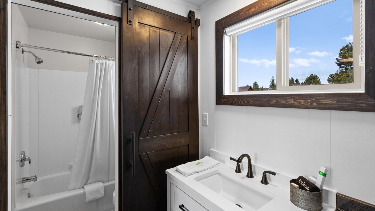 Photo of Bathroom in West Yellowstone