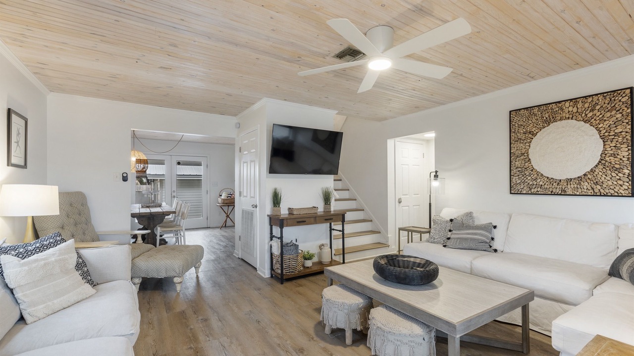 Photo of Livingroom in Kiska Beach