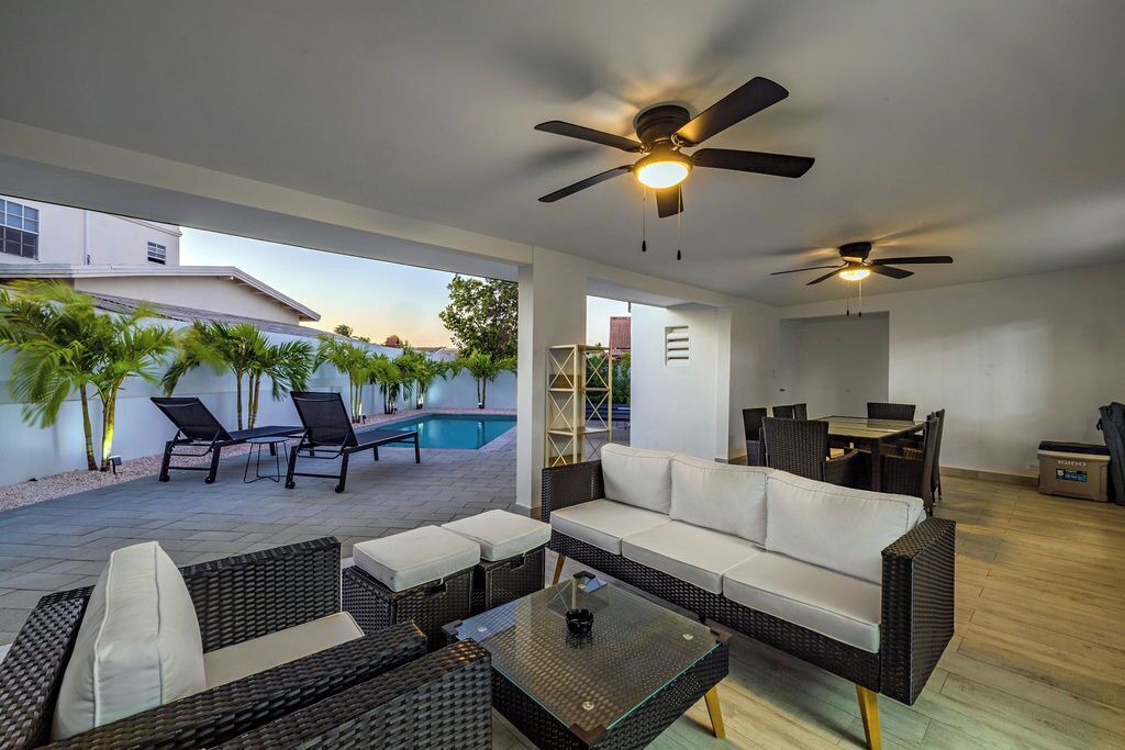Photo of Others in Oranjestad-West