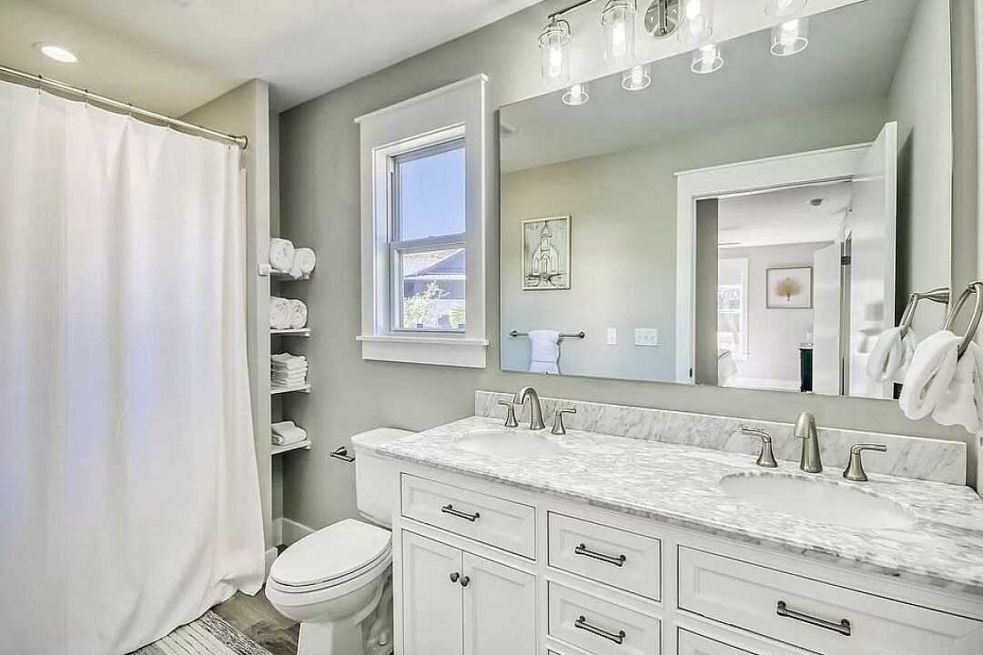 Photo of Bathroom in Dune Allen Beach