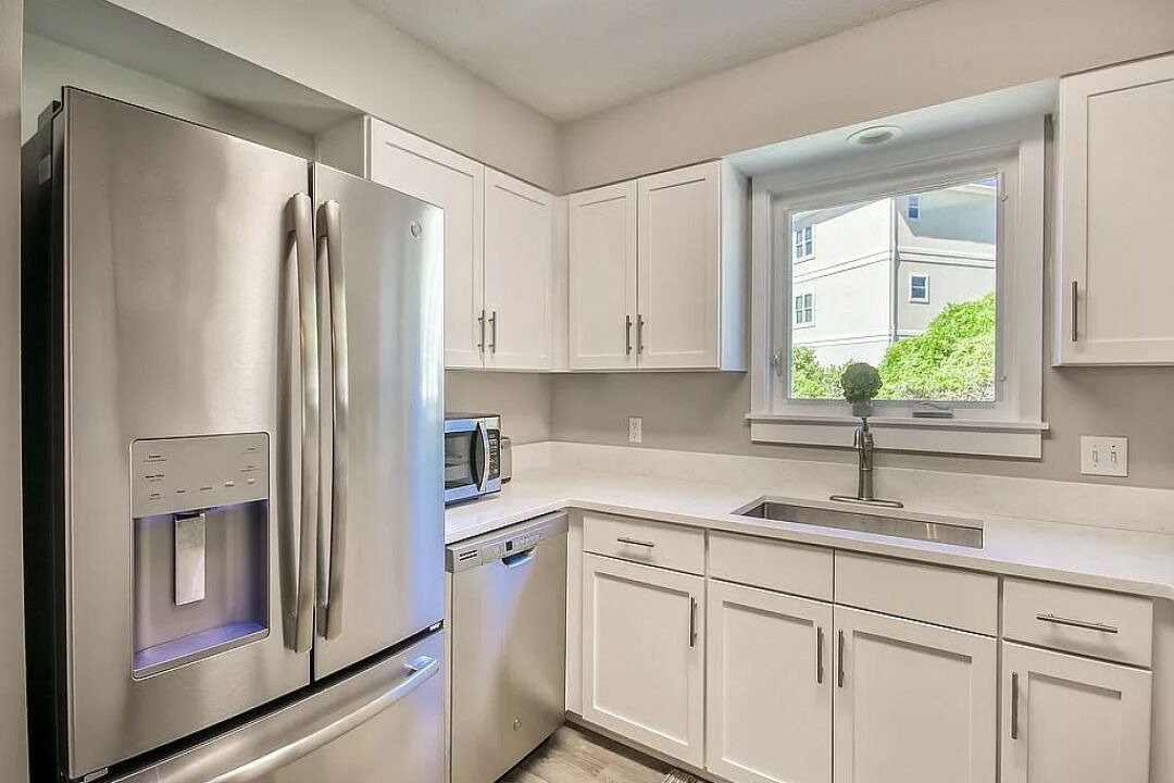 Photo of Kitchen in Dune Allen Beach