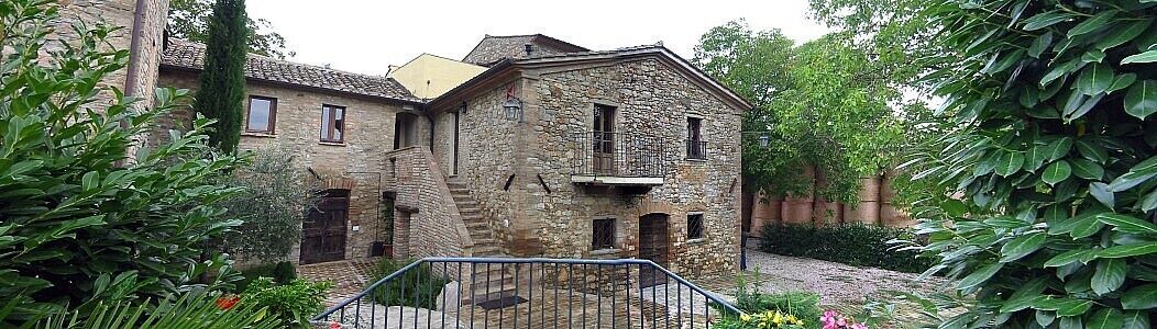 Photo of Outdoor in Montone
