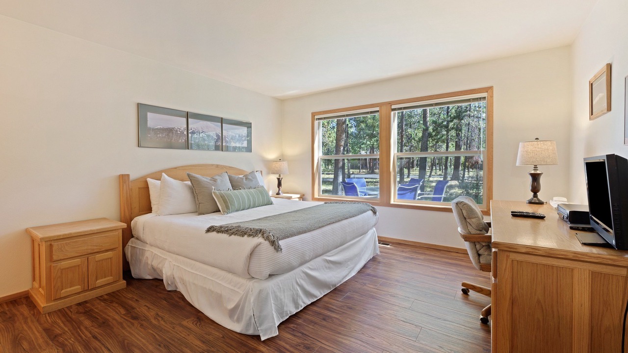 Photo of Bedroom in Sunriver