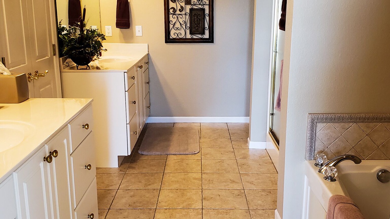 Photo of Bathroom in Lake Ozark