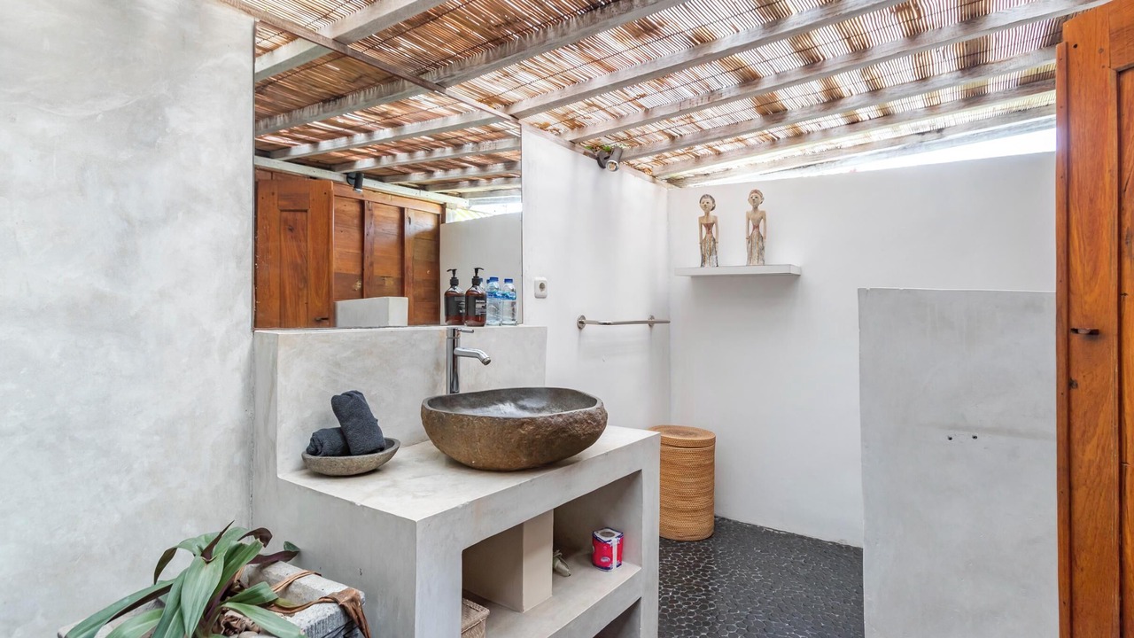 Photo of Bathroom in Drupadi