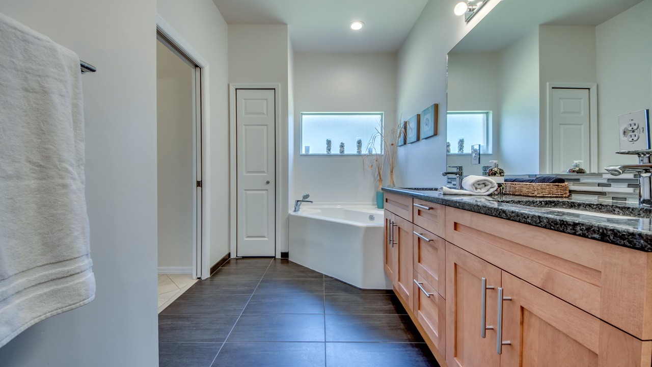 Photo of Bathroom in Pelican
