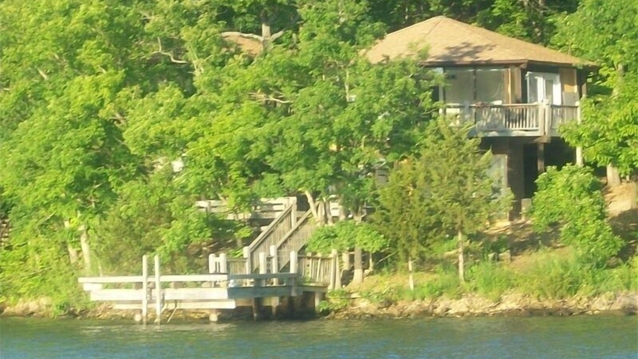 Photo of Others in Village of Four Seasons